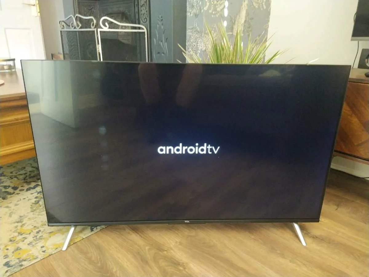 TCL 43" UHD ANDROID SMART TV 43P638K - Image 4