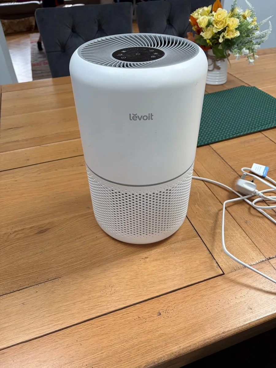 Air purifier - Image 1