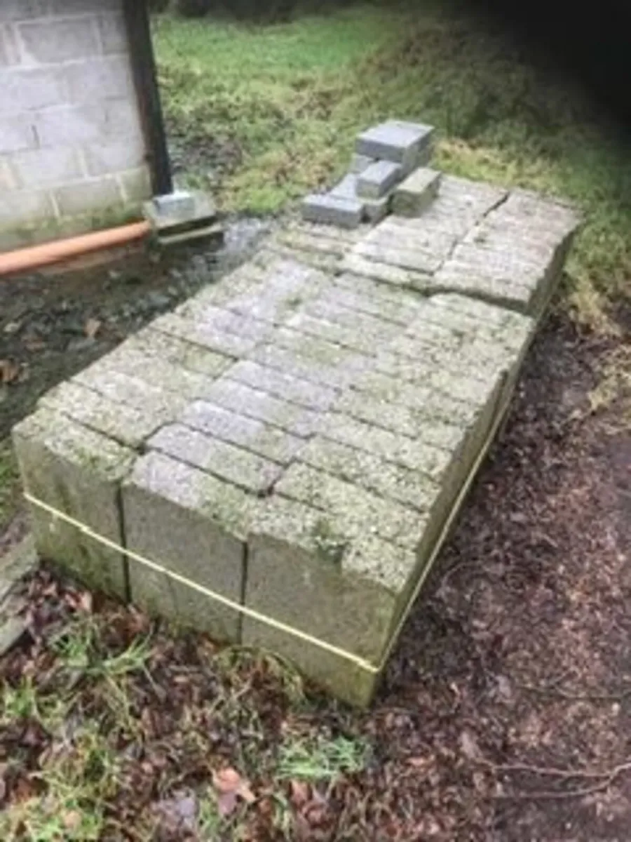 concrete blocks - Image 1