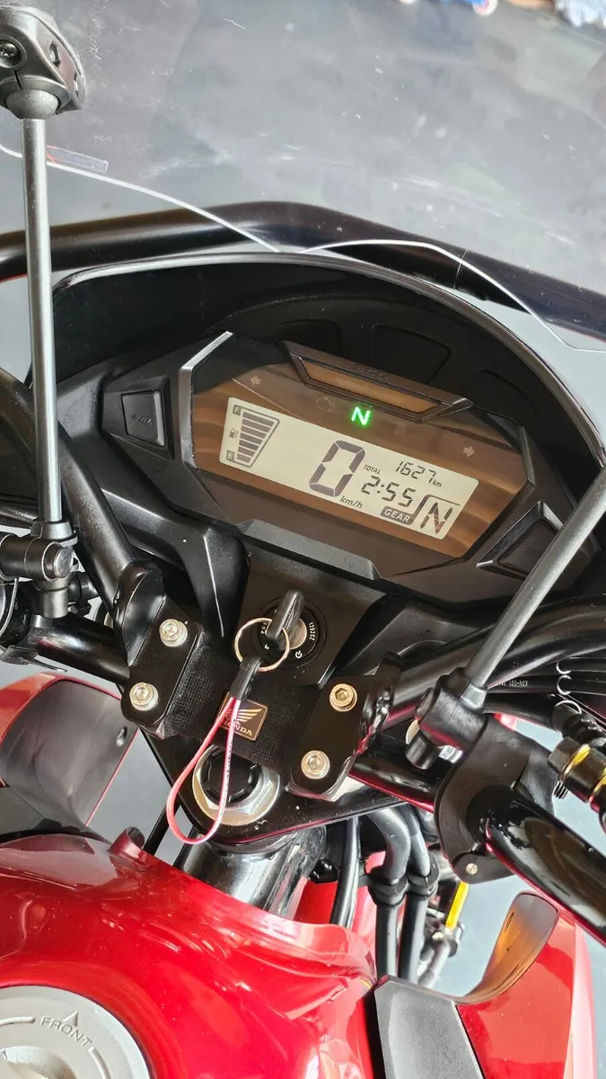 Honda CBF 125 Mint Condition with Extras - Image 2