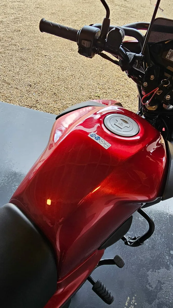 Honda CBF 125 Mint Condition with Extras - Image 4