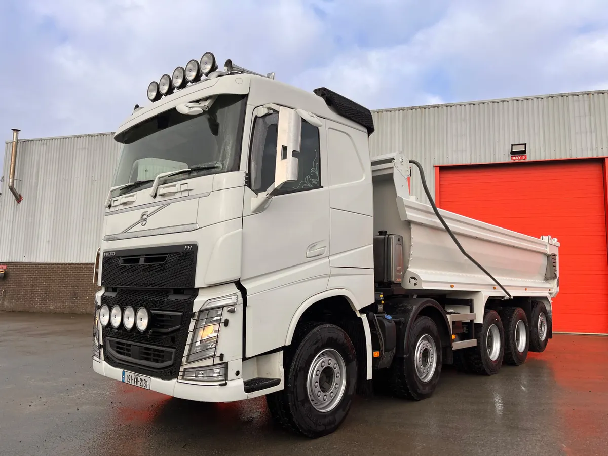 2019 Volvo FH 500 Sleeper Cab 5 Axle - Image 1