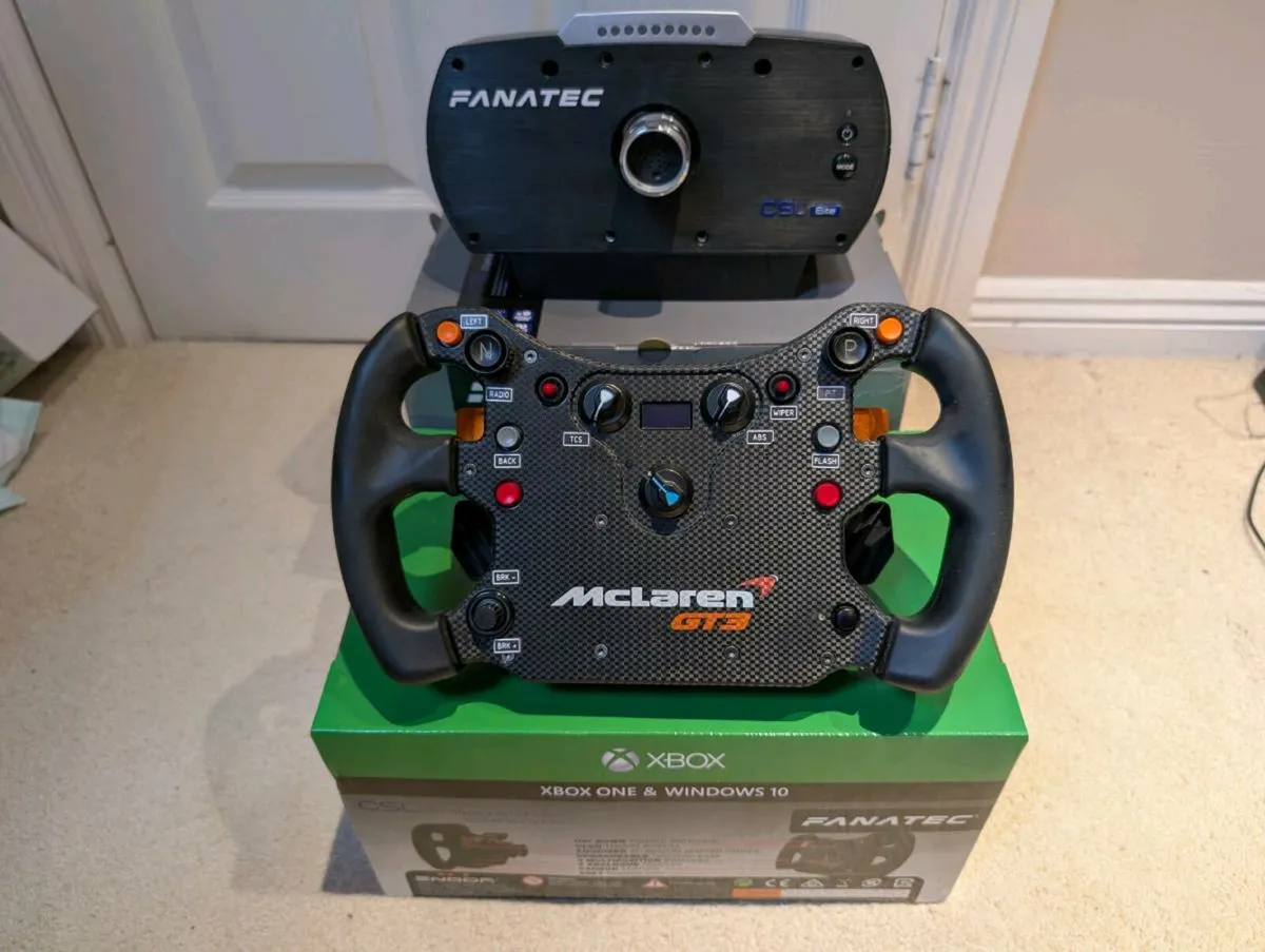 Fanatec CLS Elite v1.1 base & McLaren GT3 wheel V1 - Image 1