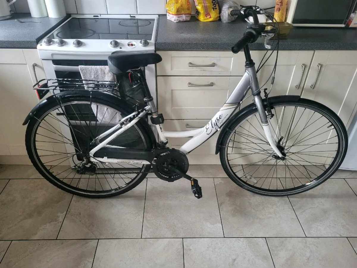 Ladies bike - Image 2