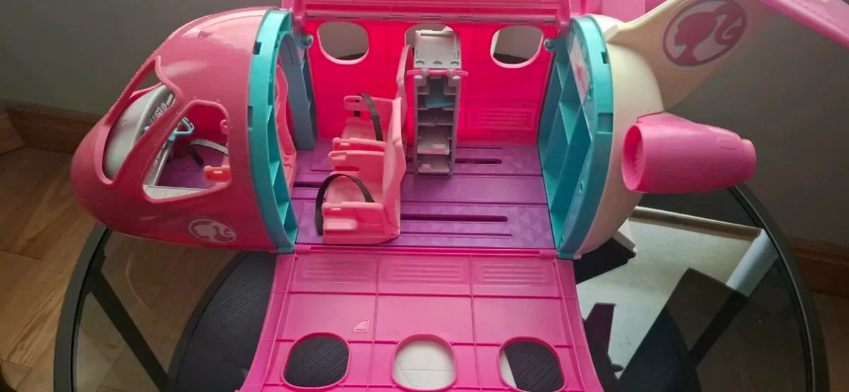 Barbie airplane - Image 2