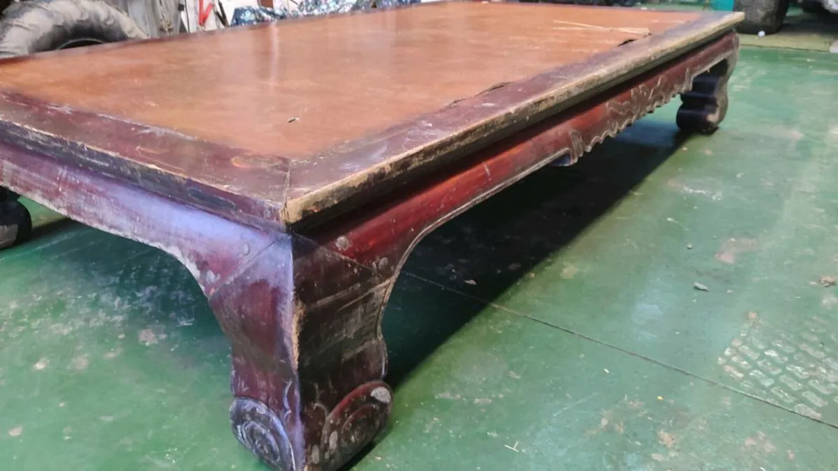 Huge coffee or gallery Table. - Image 2