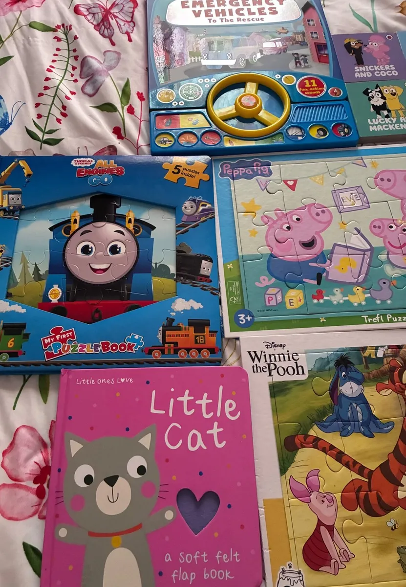Toy puzzles and books - Image 3