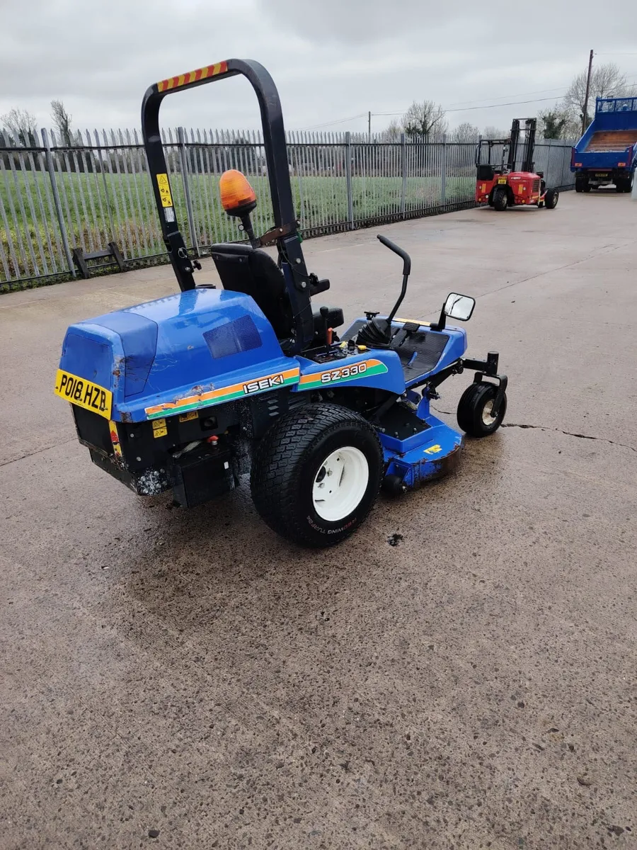 2018 ISEKI Lawnmower kubota diesel 647 hours - Image 2