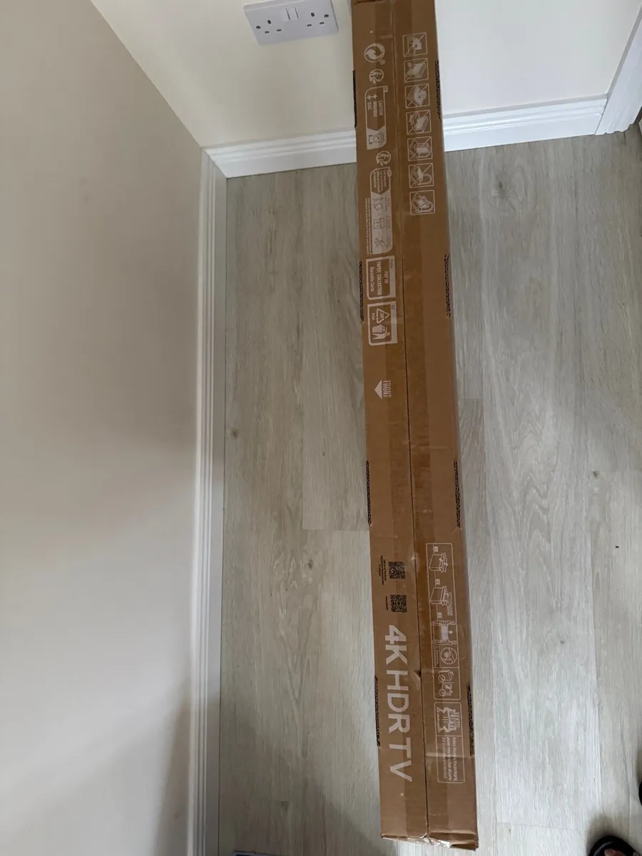 TCL Smart TV - Image 2