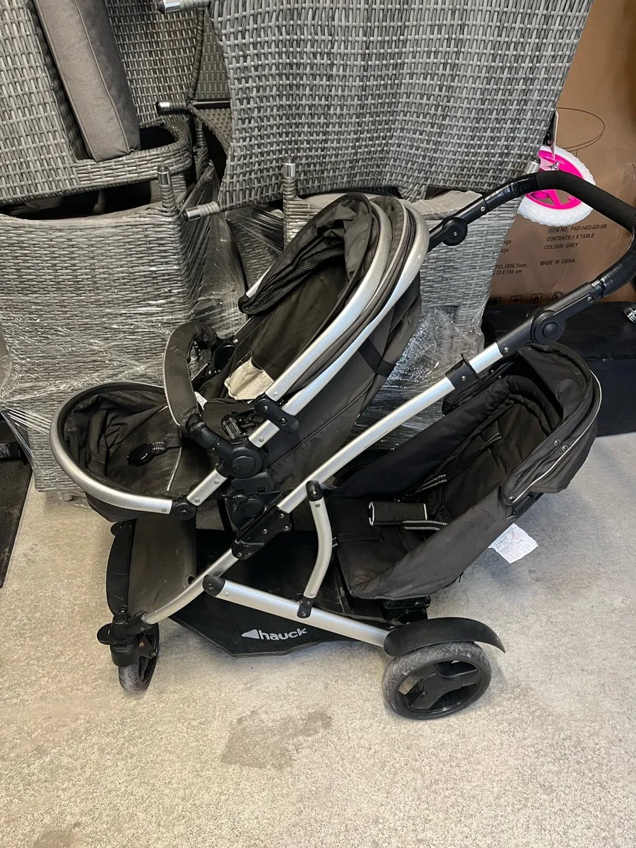 Hauck double buggy - Image 2