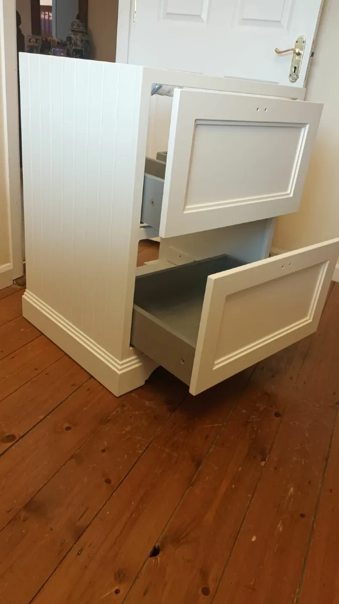 Vanity Unit - Image 4