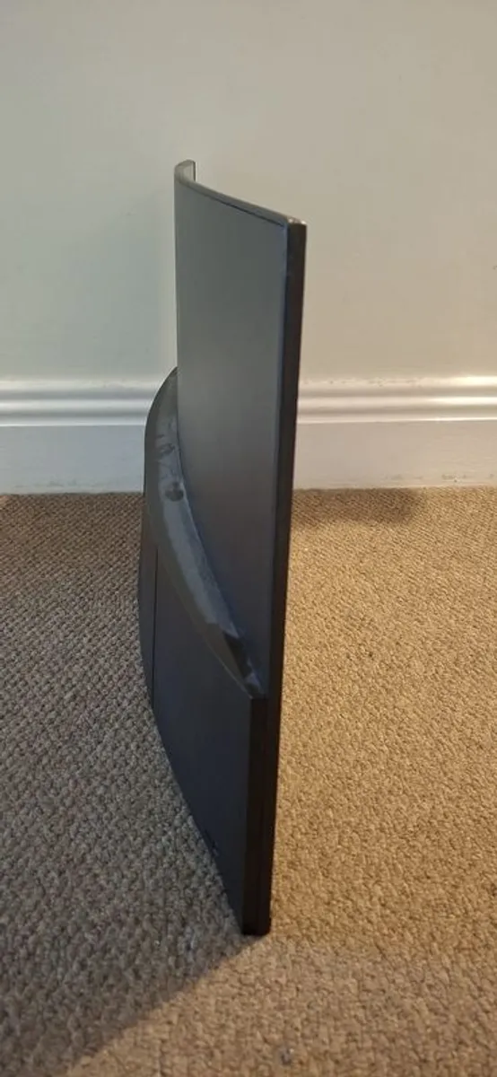240hz 1080p curved 27" Z-Edge monitor - Image 3