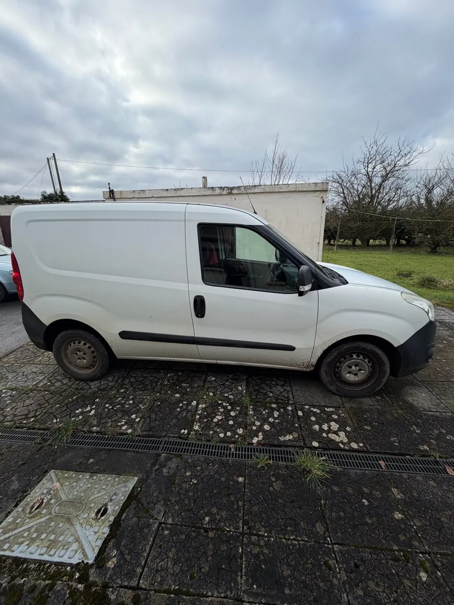 Vauxhall Combi - Image 3