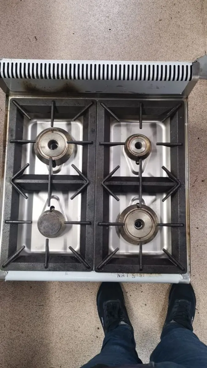 Natural Gas cooker - Image 1