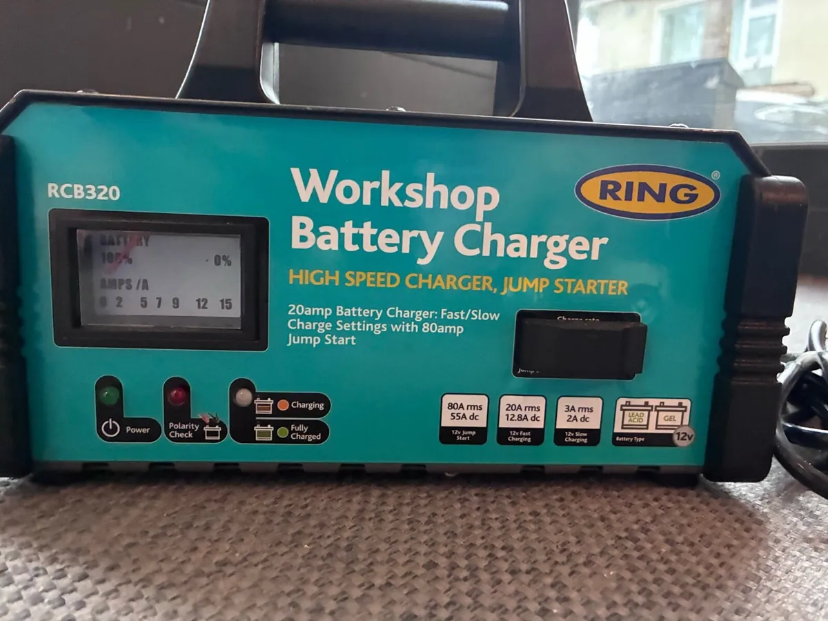 Ring RCB320 Battery Charger - Image 1