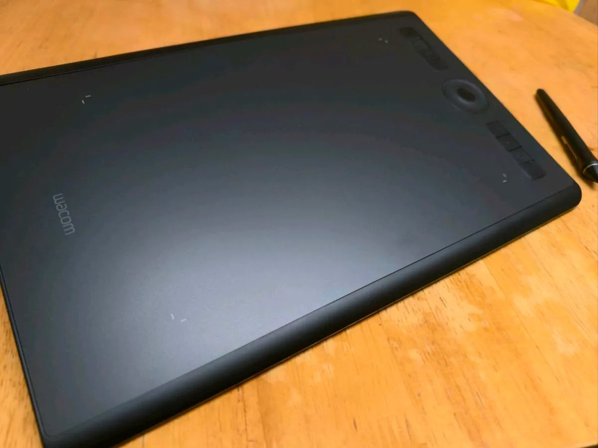Wacom Intuos Pro (PTH-660)Professional Drawing Tab - Image 1