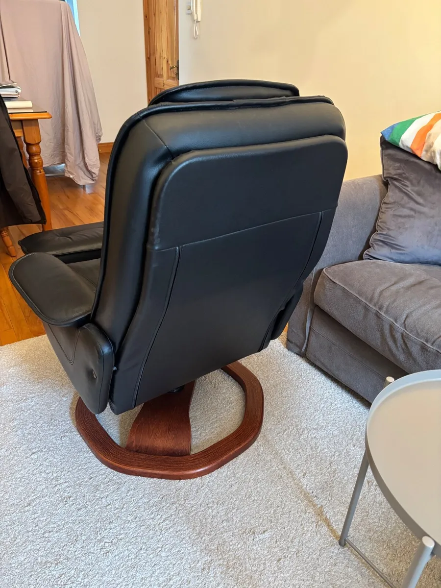 Leather reclining chair & matching foot stool - Image 3