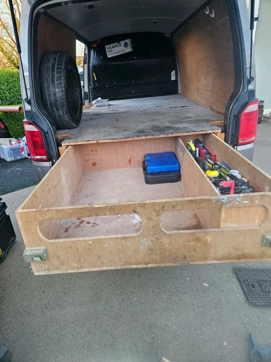 Volkswagen  transporter - Image 2