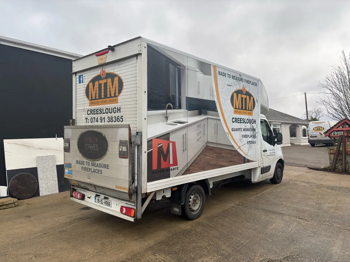 Vauxhall movano Luton - Image 4