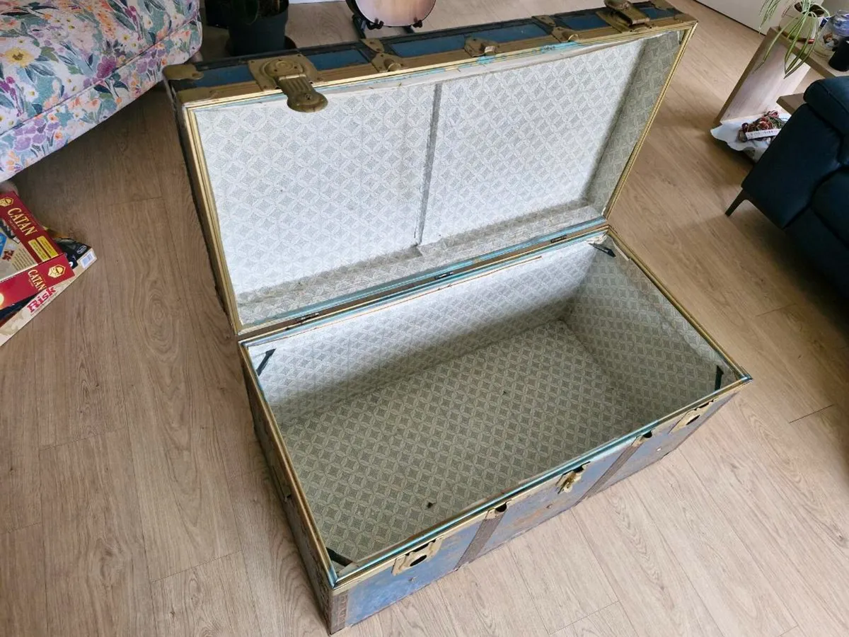 Vintage Metal Trunk - Image 2