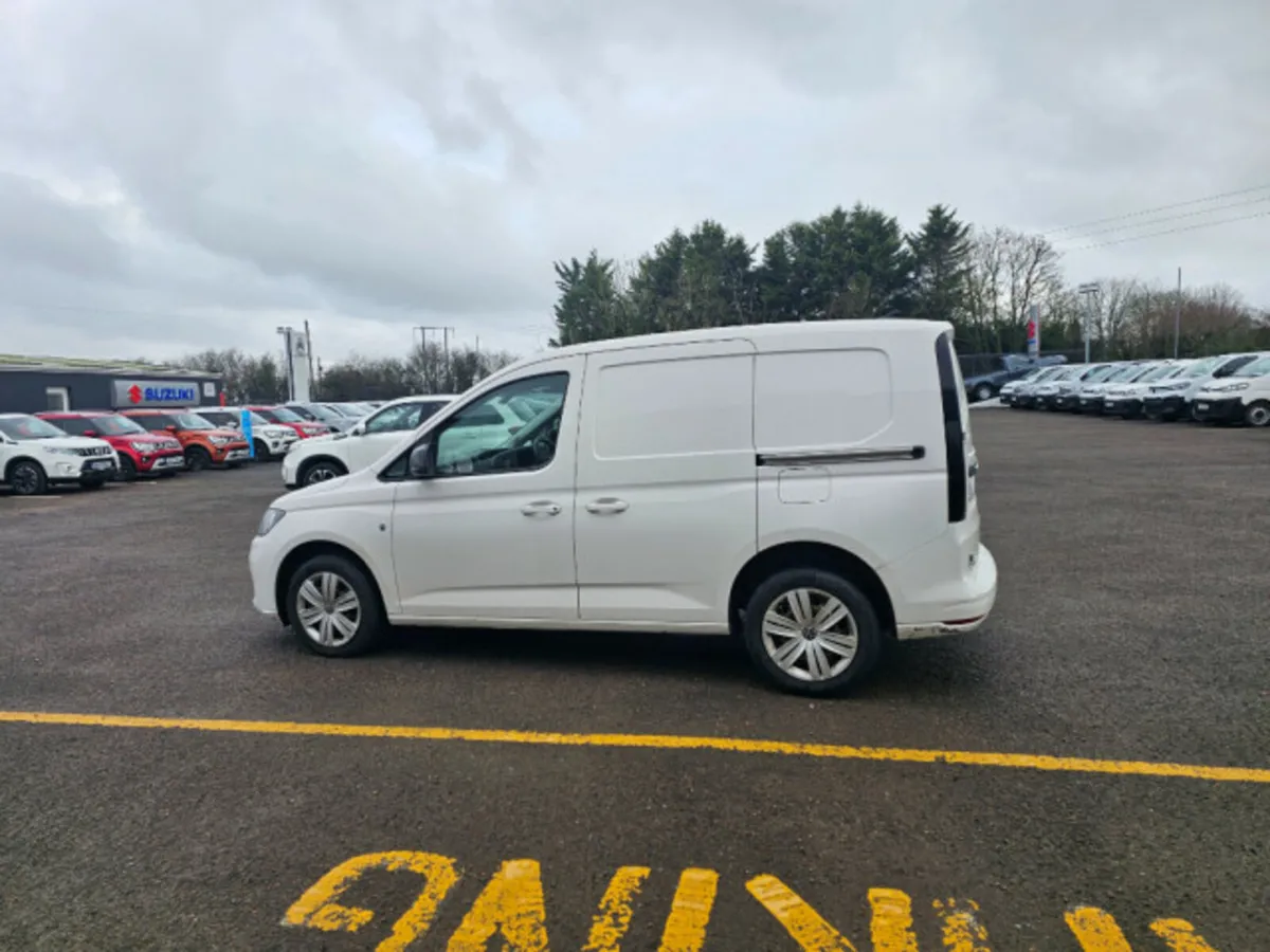 Volkswagen Caddy Cargo BUS TDI 75HP M6F 5DR - Image 3