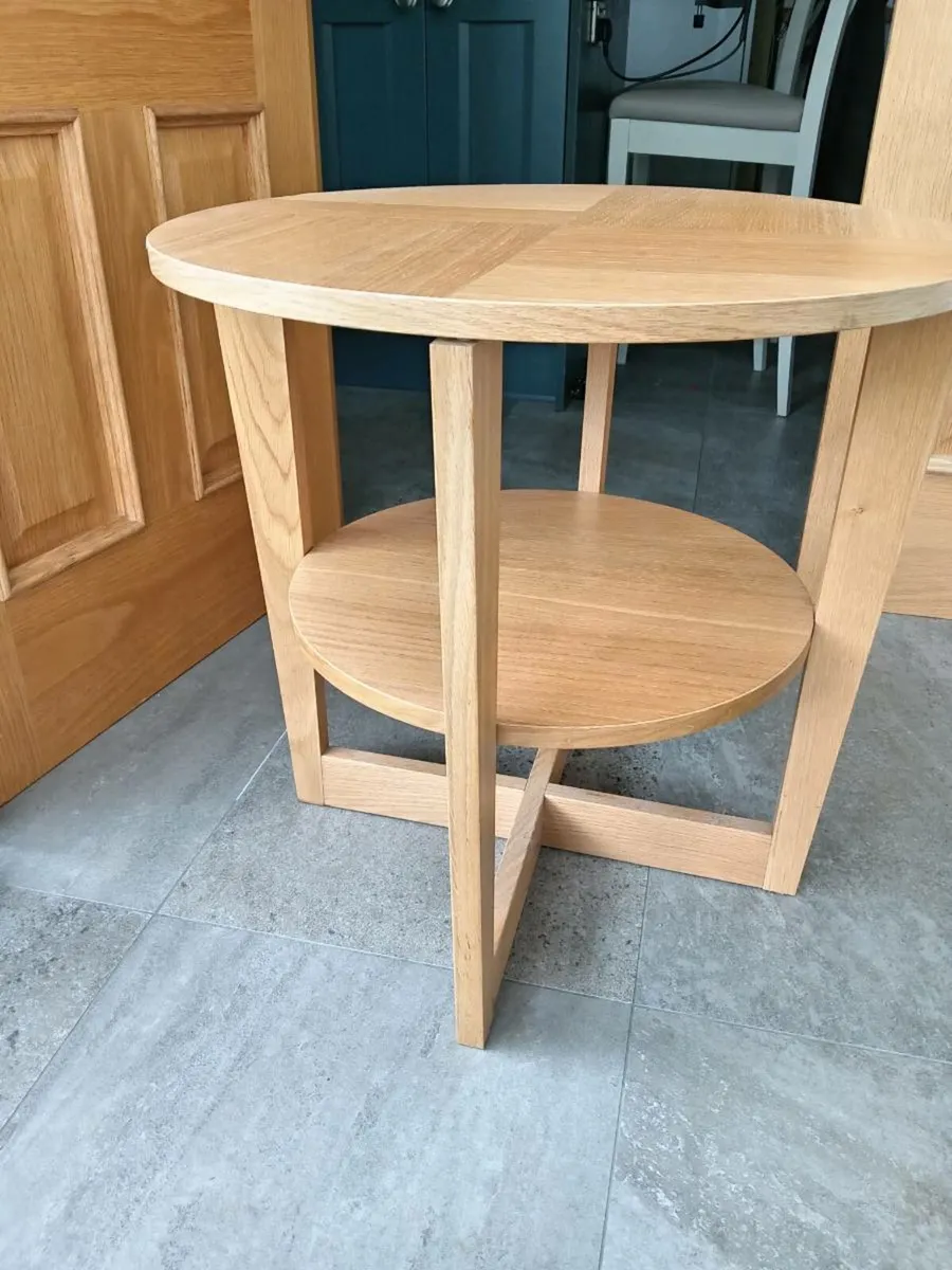 Round Console Table - Image 3