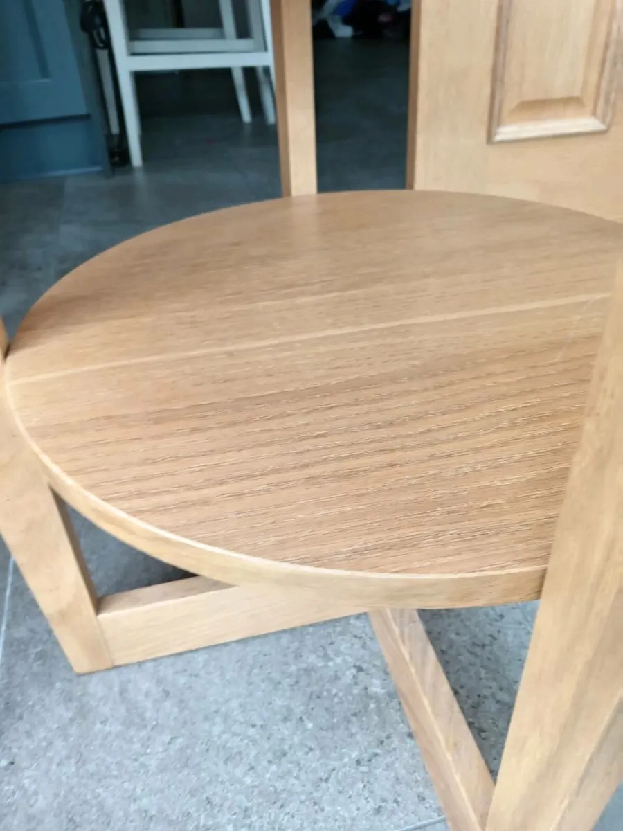 Round Console Table - Image 4