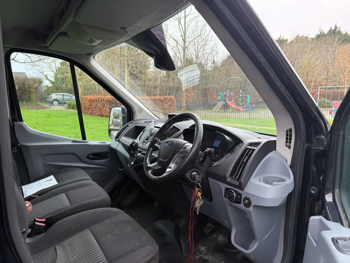 FORD TRANSIT - Low mileage - Image 4