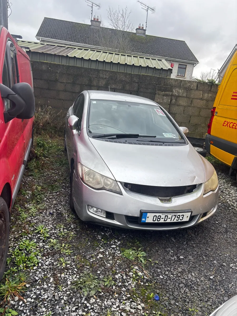 Honda Civic 2008 for parts - Image 1