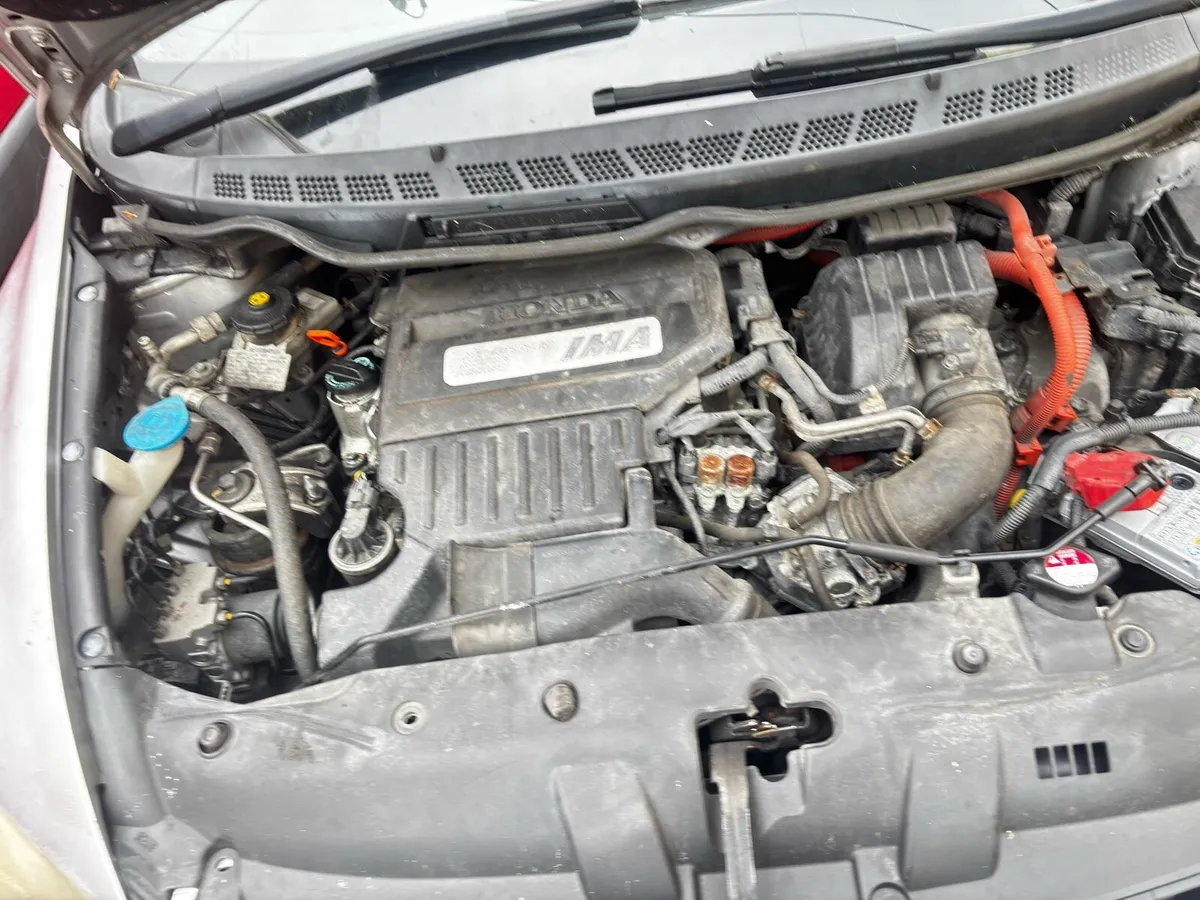 Honda Civic 2008 for parts - Image 4