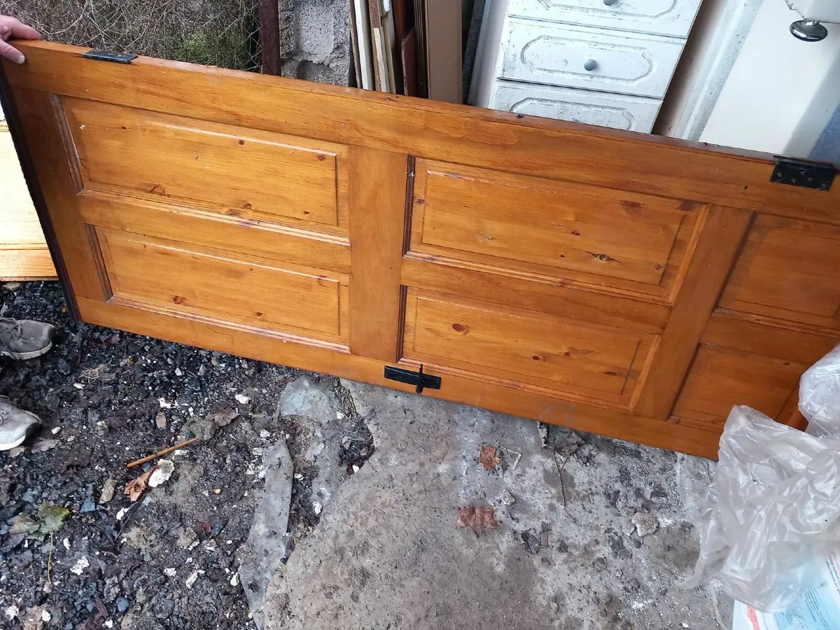 Doors and Table, 6 chairs - Image 1