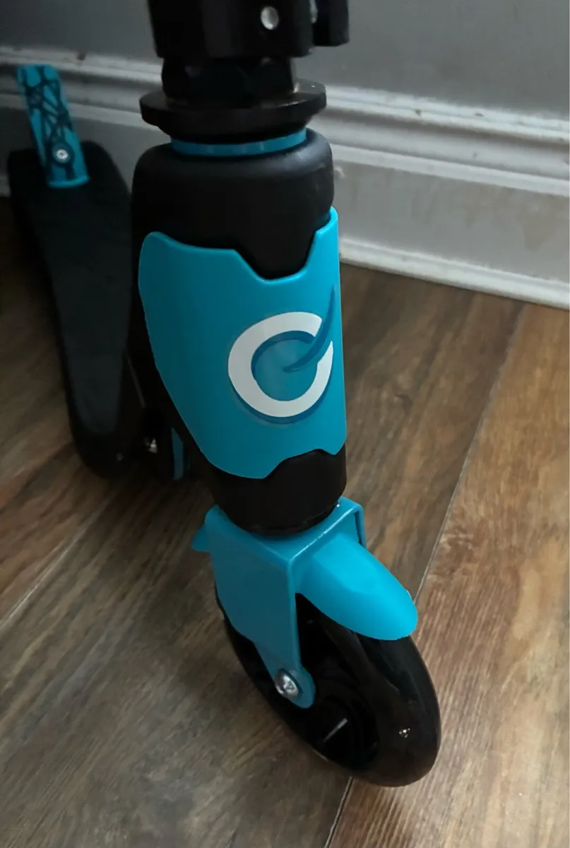 Kids scooter - Image 3