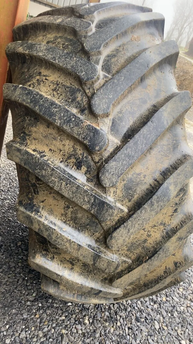 800s tyres and rims - Image 2