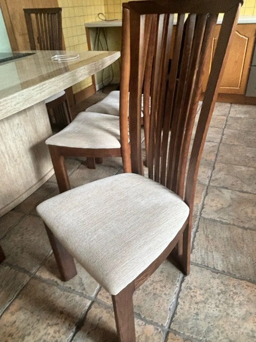 Marble effect table with 6 chairs, excellent condition. - Image 2