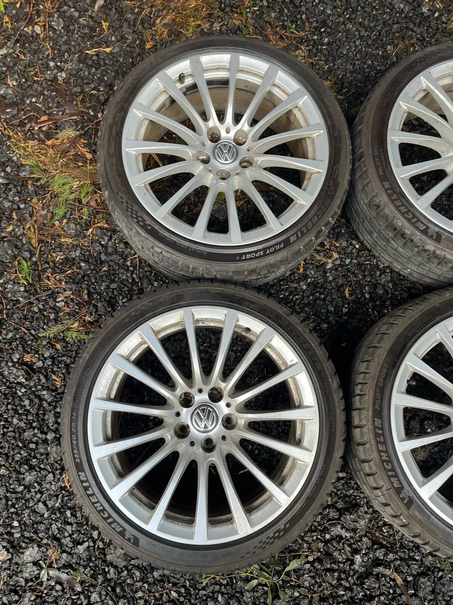 18’ Genuine VW Golf Caddy  5x112 alloy wheels - Image 2