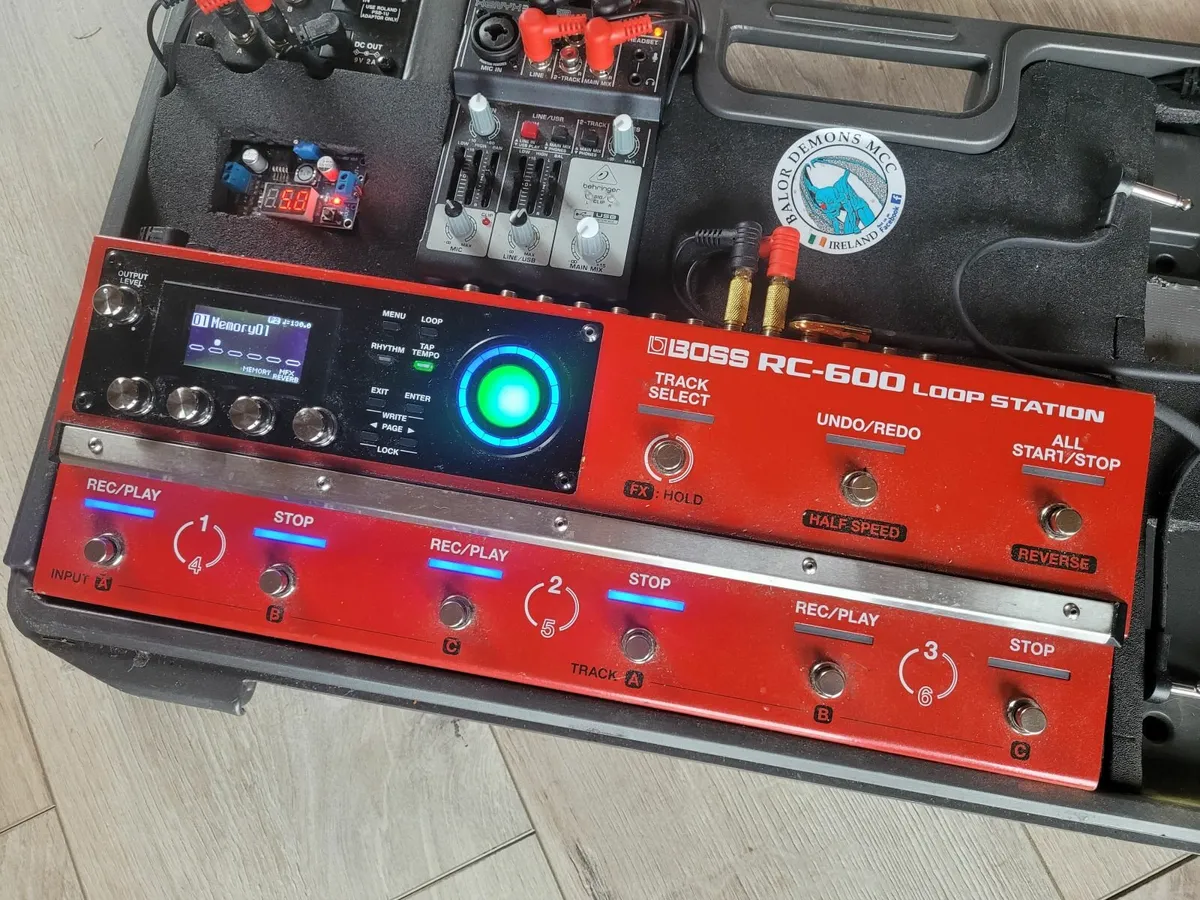 Boss RC-600 Loopstation, Pedalboard & Extras - Image 4