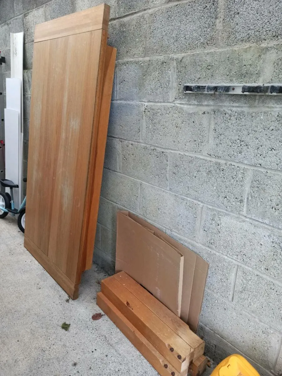 Solid dinning table 180cm x 90cm - Image 1