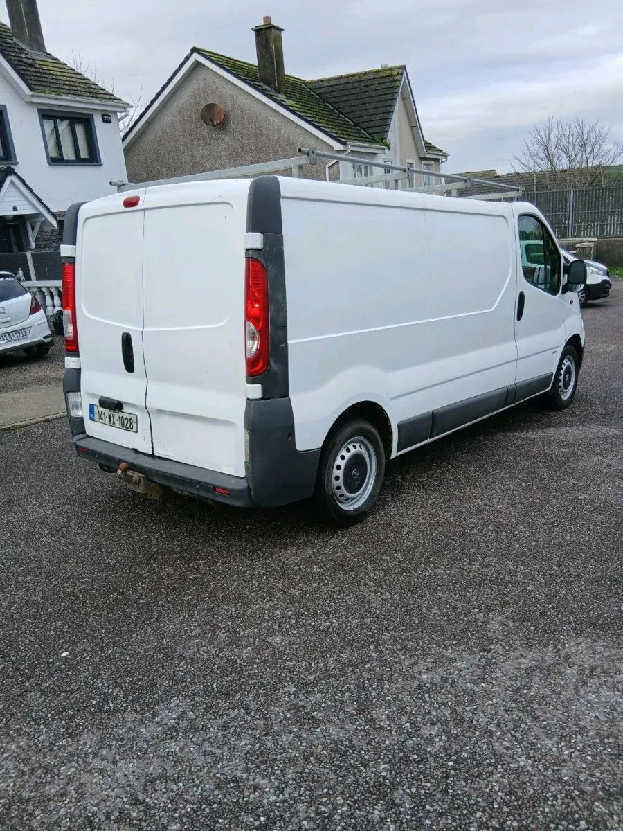 141 opel  vivaro  lwb  cvrt  5/26 tax 3/26 - Image 4