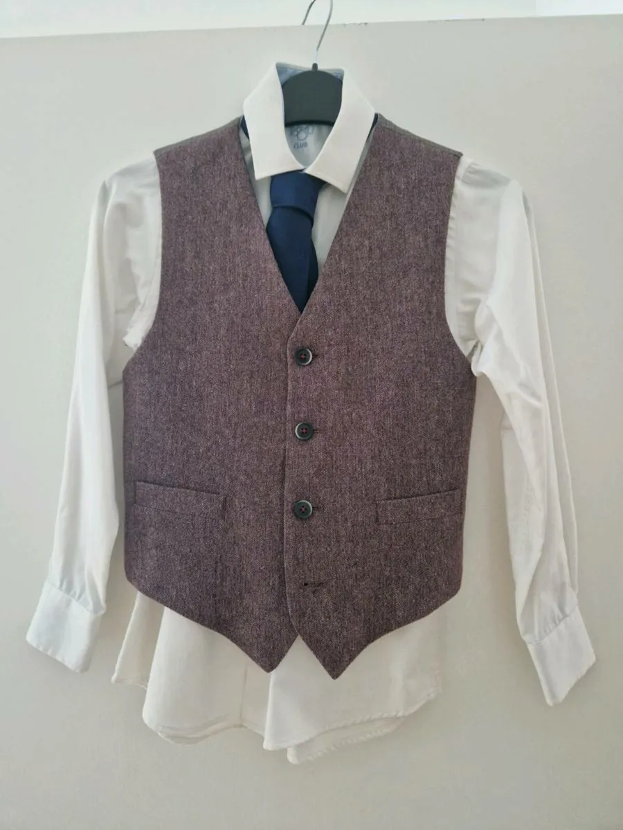 Boys Communion Outfit - Image 2