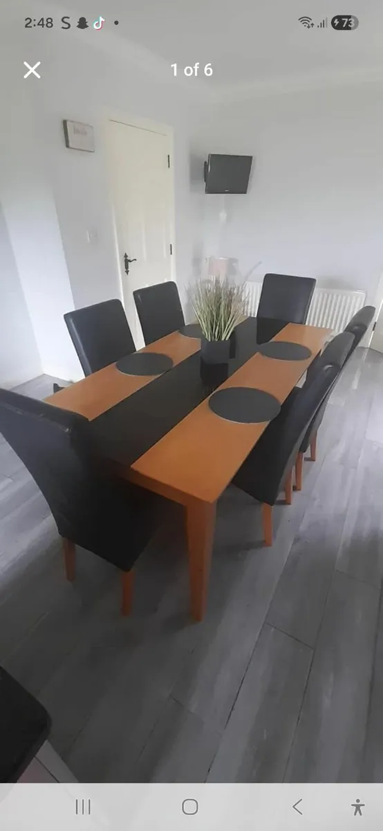 Table and 6 chairs - Image 2