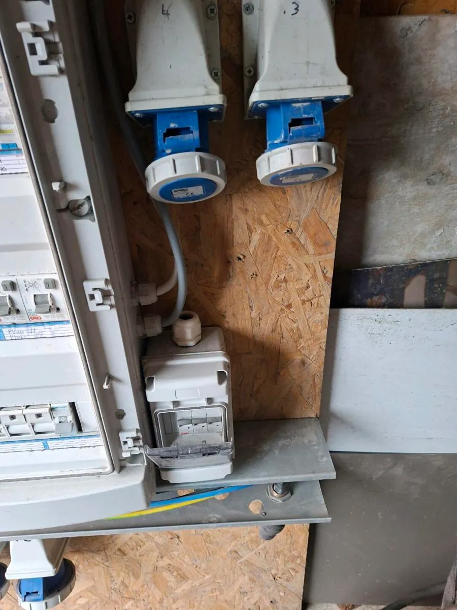 Fuse board - Image 2