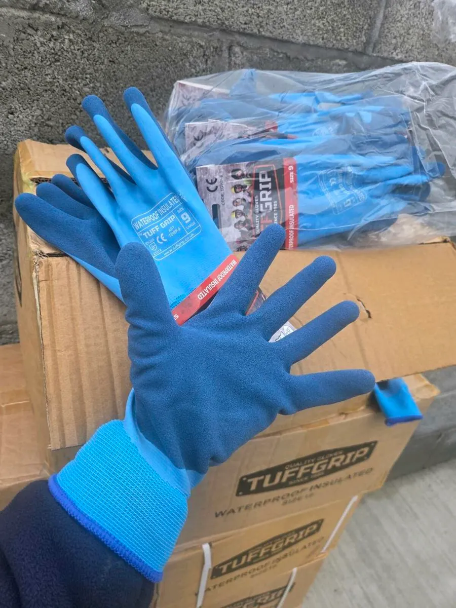 Waterproof Builders Gloves 9L 10xl - Image 1