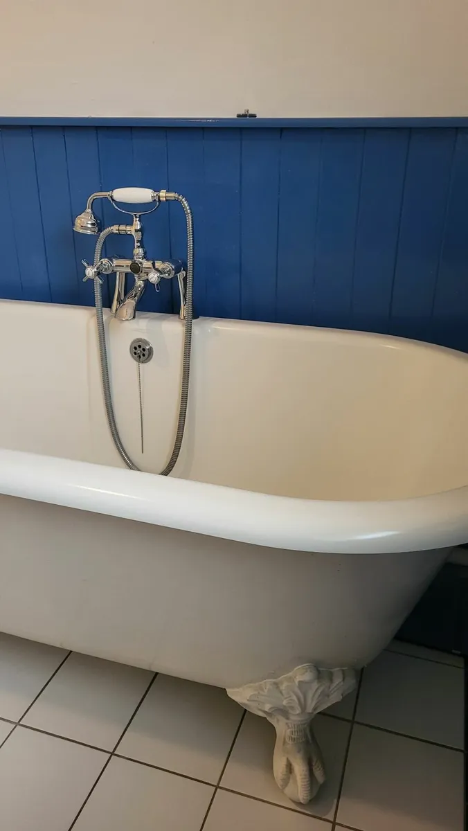 Free Standing Bath - Image 2