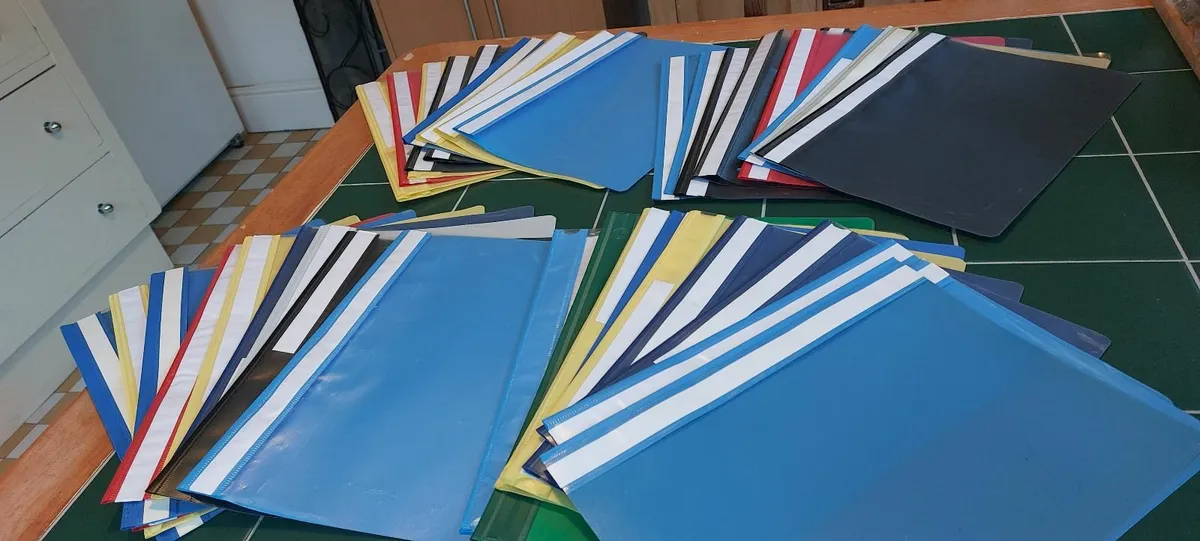 Stationery - free folders - Image 1