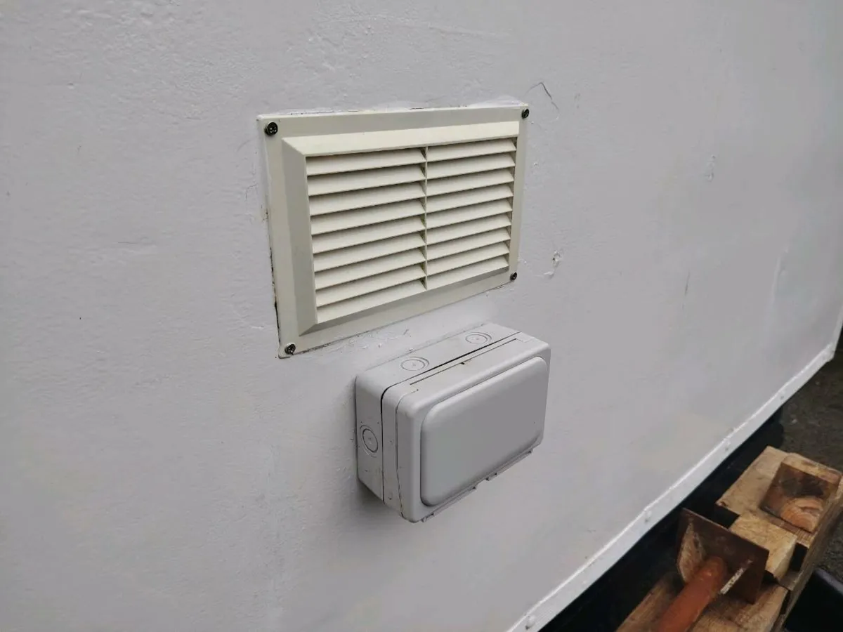 Mobile Office / Show Trailer - Image 3