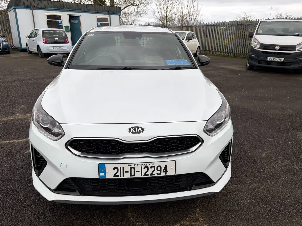 Kia Ceed 2021, GT Line - Image 2
