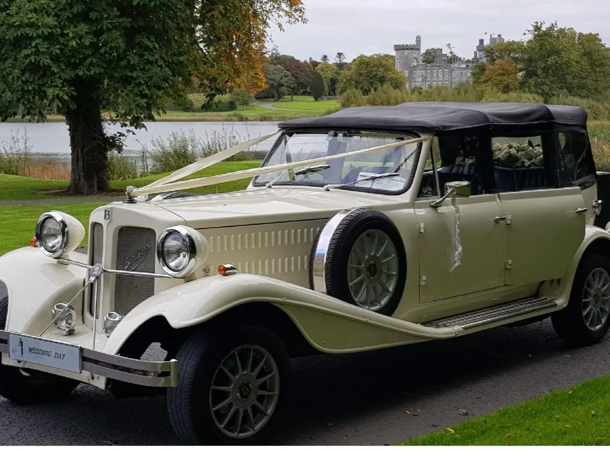Vintage wedding car - Image 2