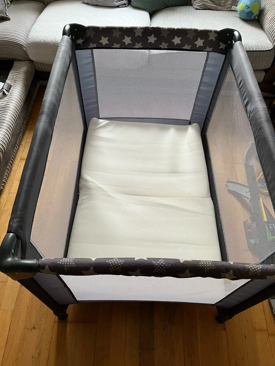 Travel Cot - Image 2