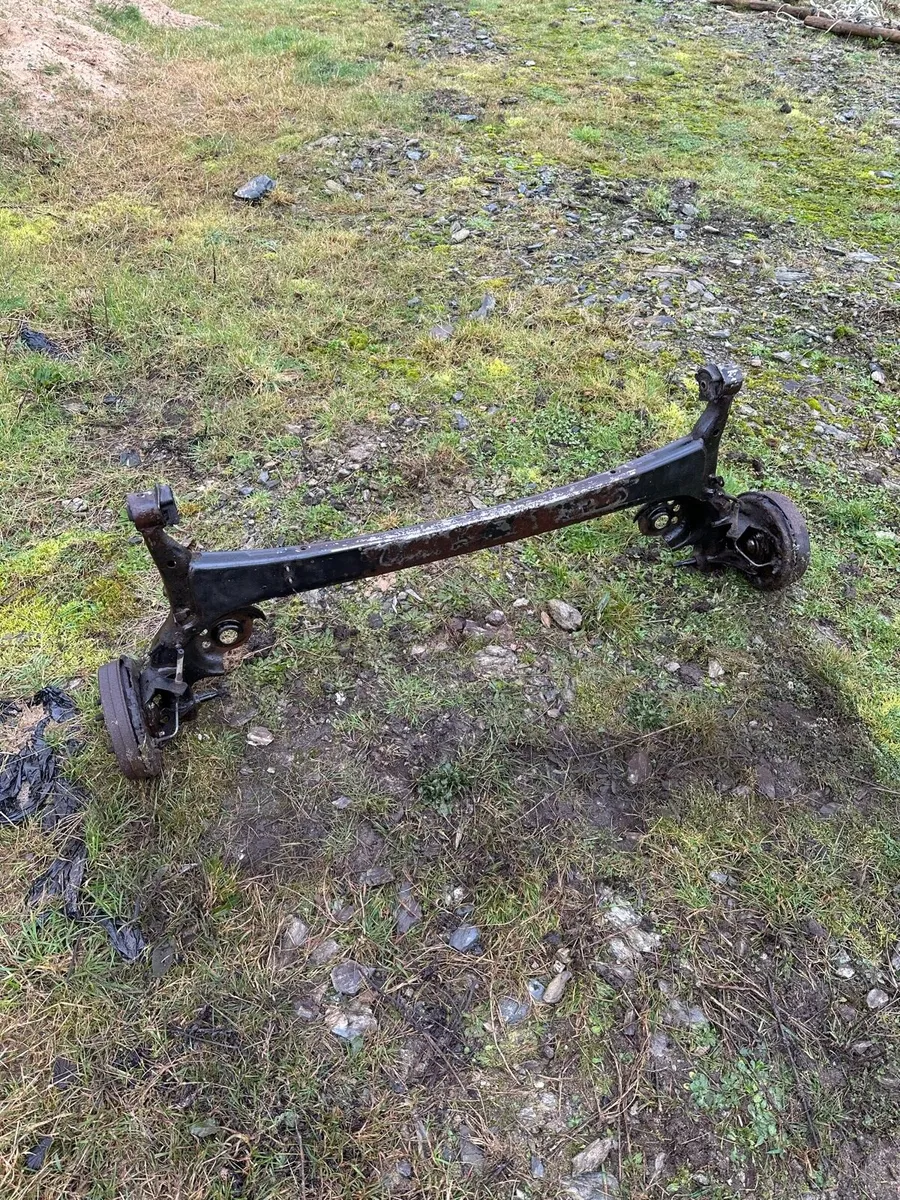 Toyota Yaris back axle 2000-2005 - Image 4