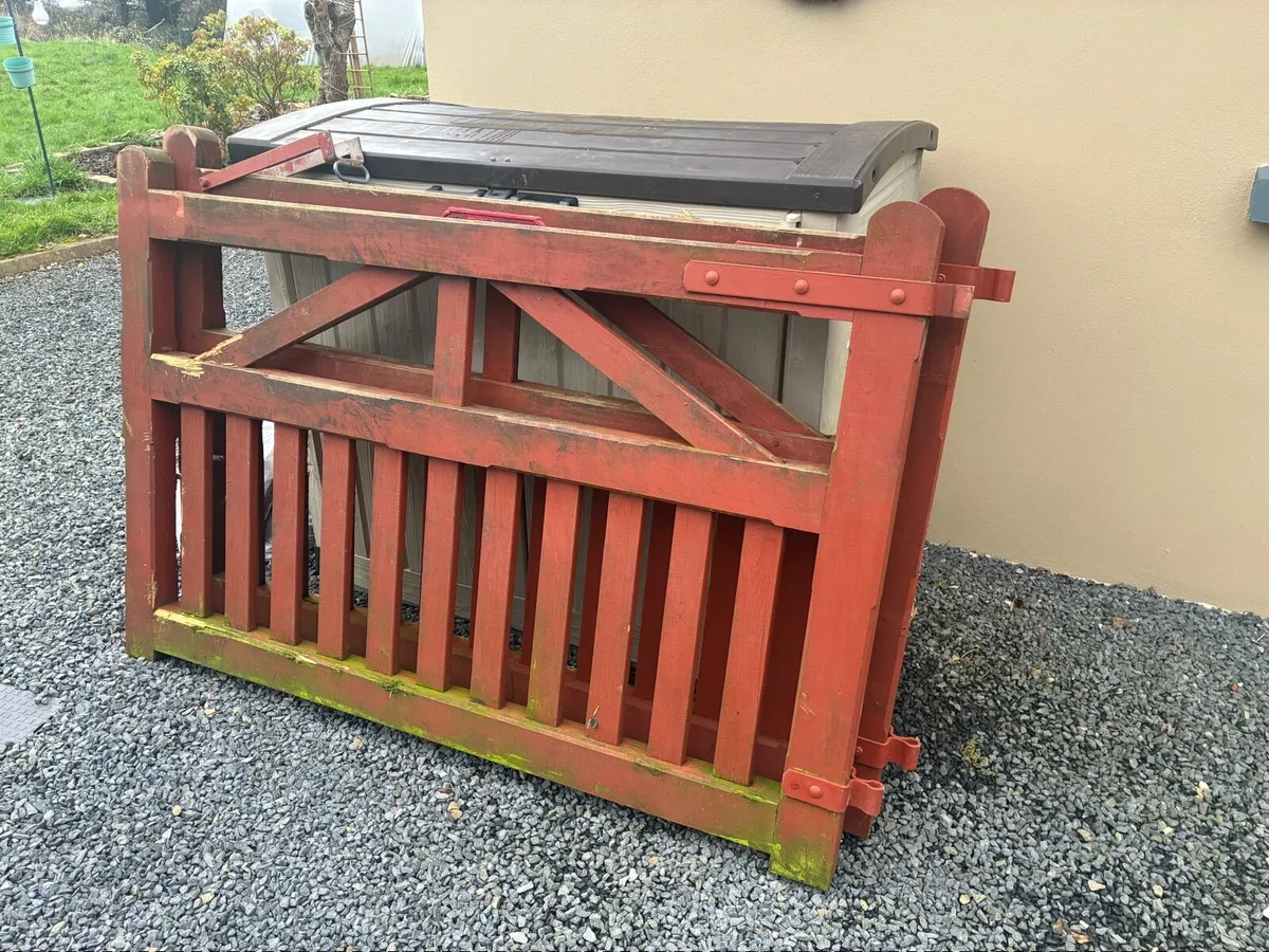 Wooden Gates - Image 2